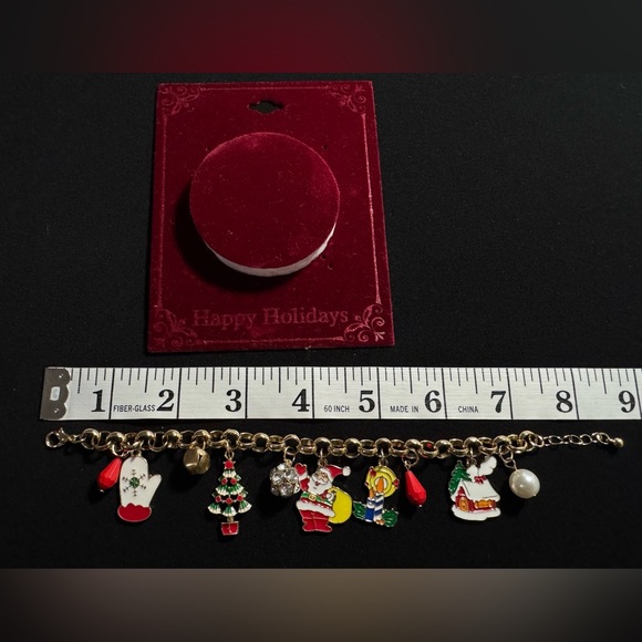 Happy Holidays Christmas charm bracelet gold color with holiday-themed charms - Picture 4 of 4
